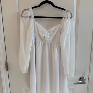 Elegant White Long Sleeve Dress